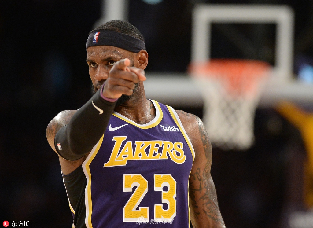 詹姆斯砍下准三双