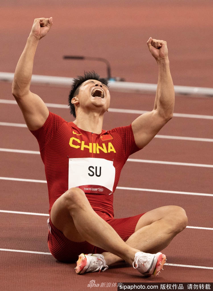 苏炳添获评2021感动中国年度人物