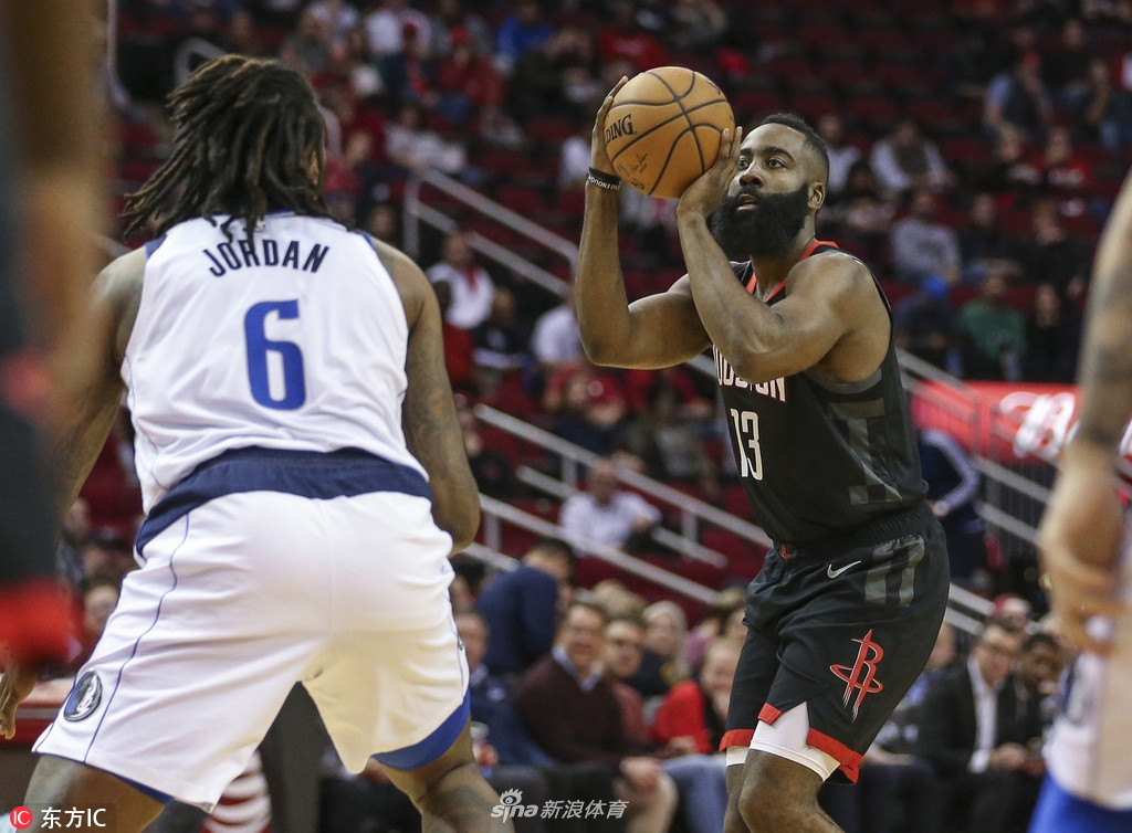 哈登不惧小乔丹防守