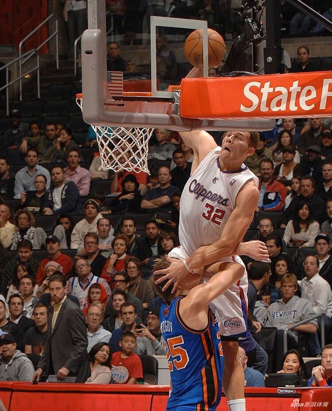 太残暴！泡椒格里芬詹姆斯科比演绎血腥隔扣