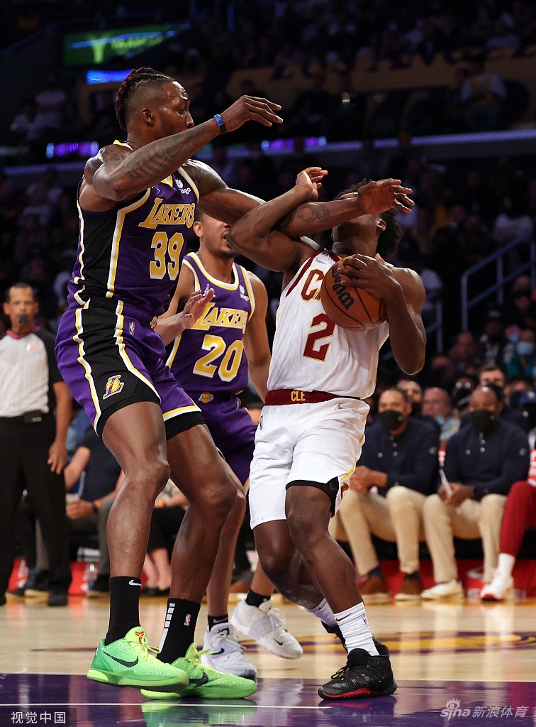 [NBA]骑士101-113湖人 詹姆斯复出