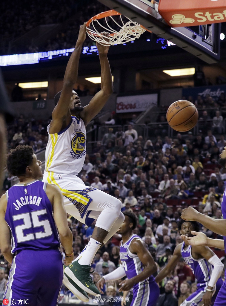 杜兰特双手暴扣