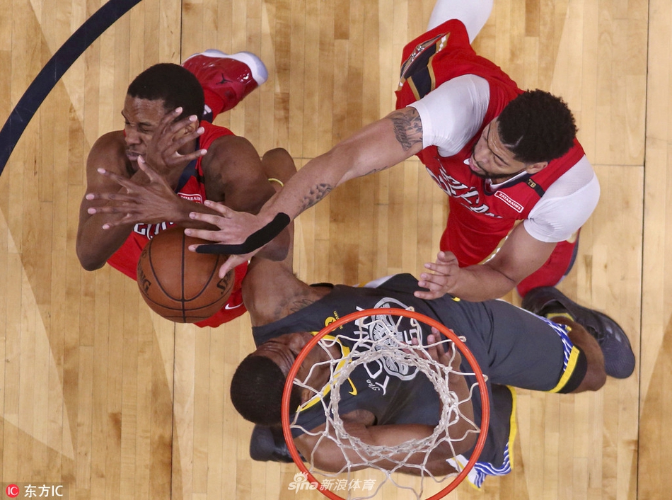 篮下乱成一锅粥