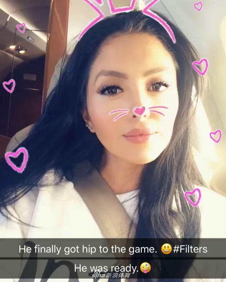 科比爱妻迷上美颜相机 疯狂自拍