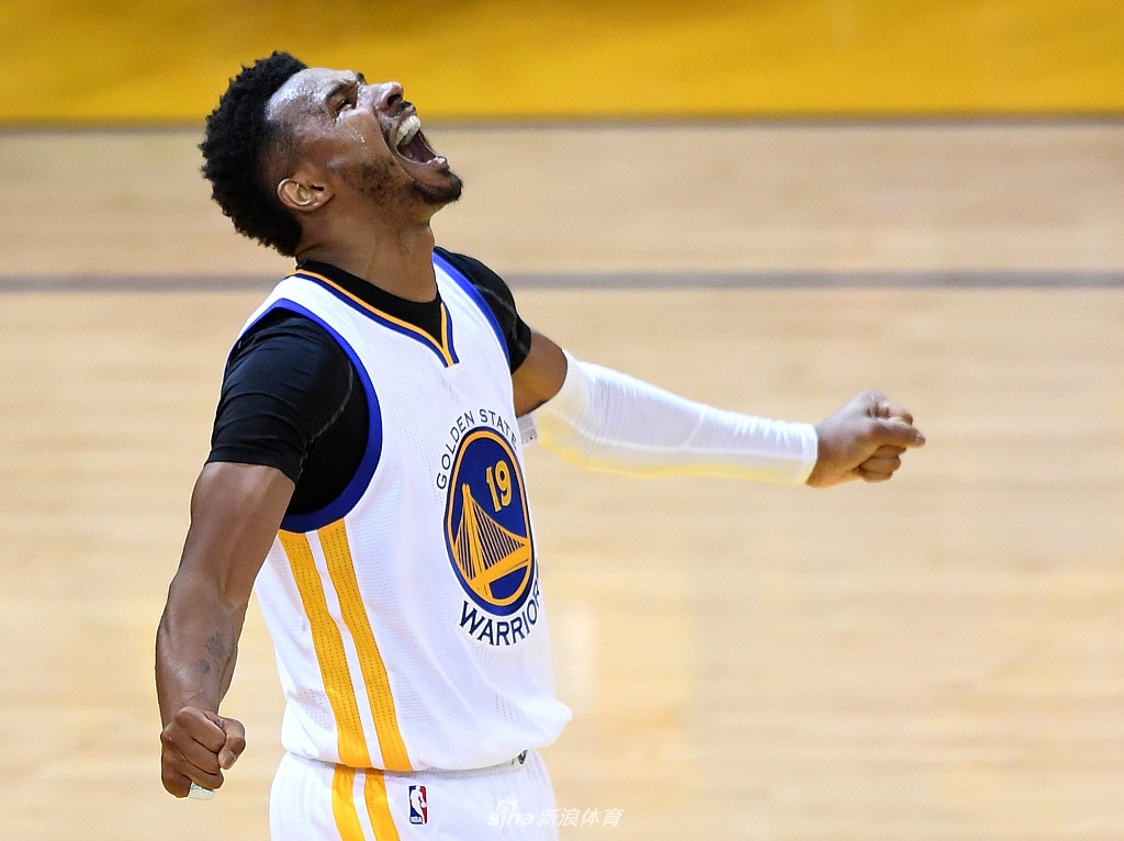 “巴西闪电”巴博萨正式宣布退役 加入勇士教练团队