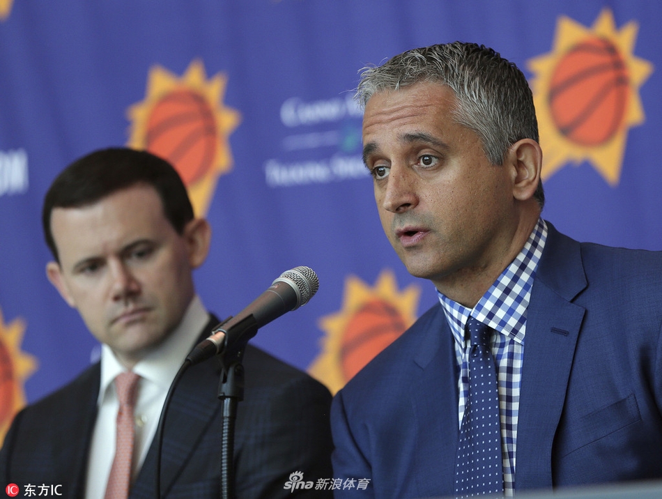 太阳新任主教练科科什科夫亮相