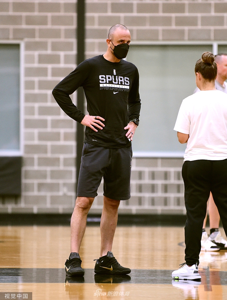 圣安东尼奥马刺训练备战 波波维奇严肃督训