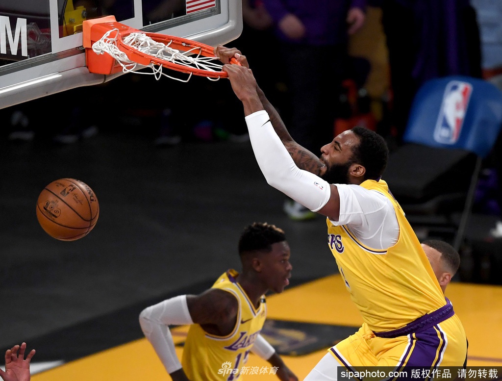 [NBA附加赛]湖人胜勇士晋级季后赛 詹姆斯砍三双