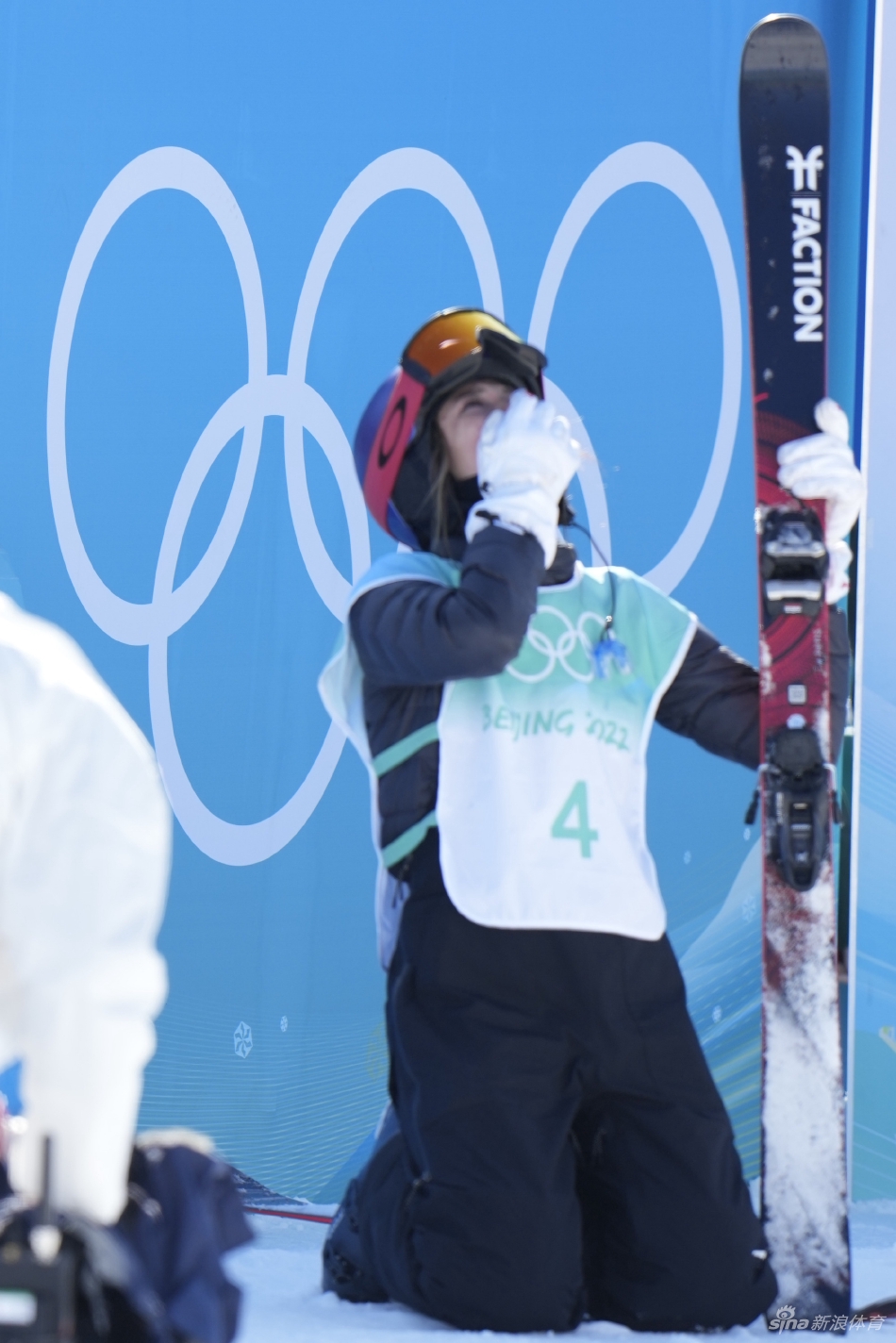 新浪直击谷爱凌为中国夺得第三金