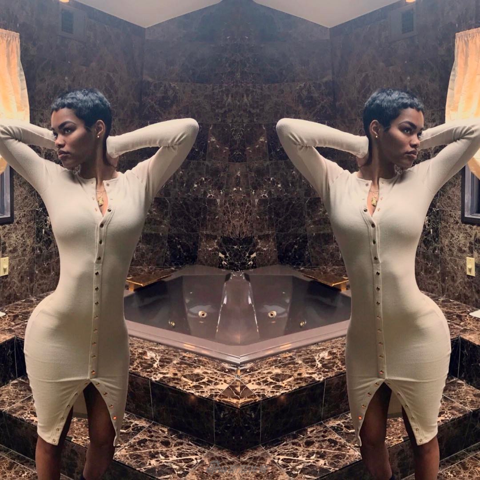 骑士球星香波特妻子私照