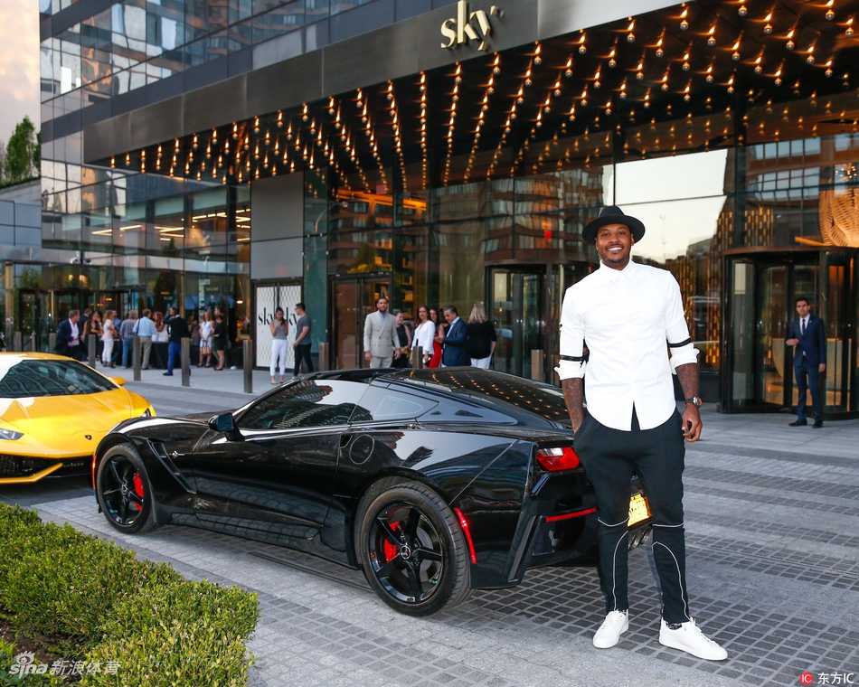 > nba的众位球星都是亿万富翁的豪车 转载