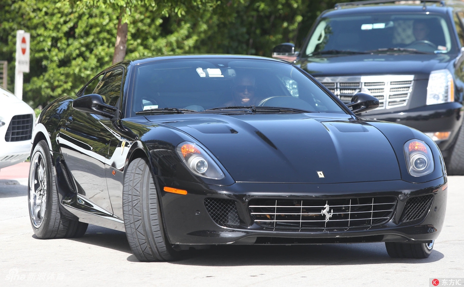 nba球星豪车:大鸟座驾最风骚_高清图集_新浪网