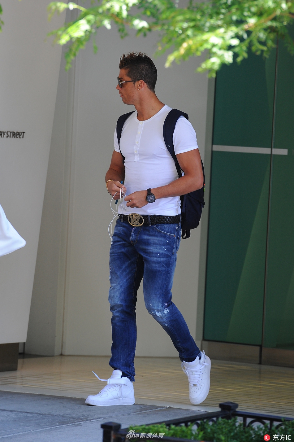 最强街拍!c罗的高富帅进阶路