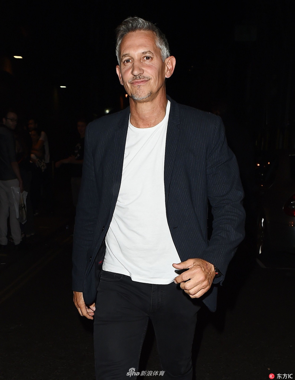 莱因克尔深夜现身伦敦街头