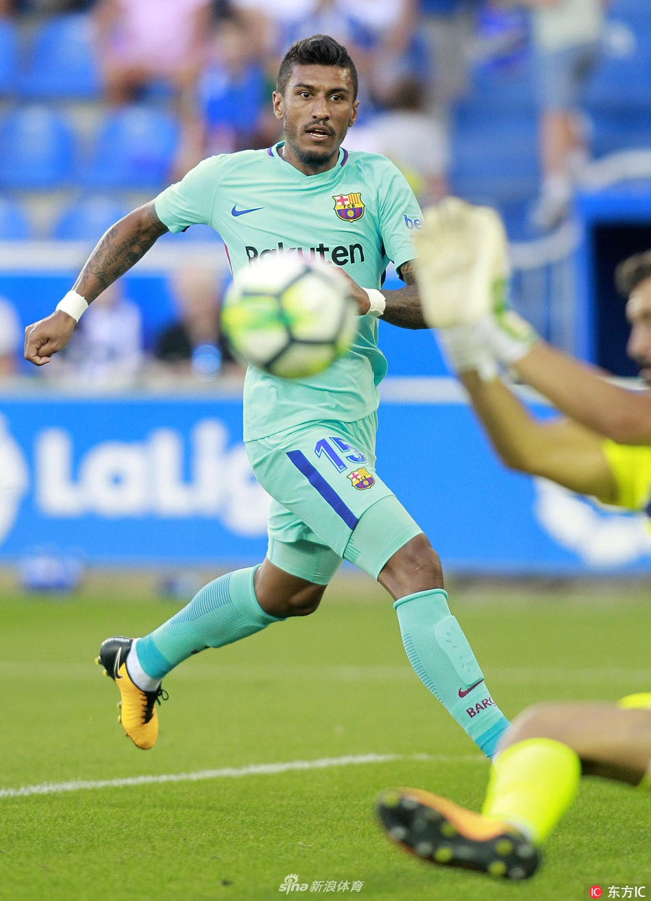 保利尼奥迎来巴萨首秀 替补伊涅斯塔登场