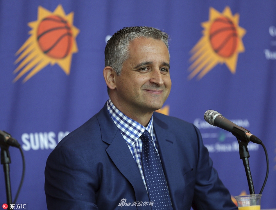太阳新任主教练科科什科夫亮相
