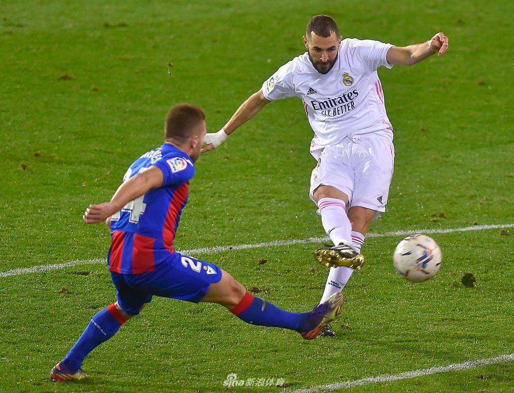 [西甲]埃瓦尔1-3皇马 本泽马传射收获4连胜
