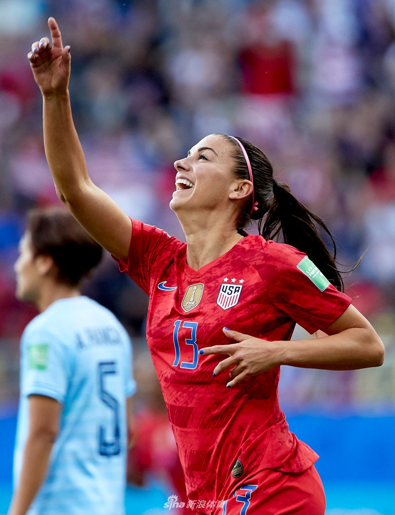 残暴！美国女足13-0创世界杯纪录