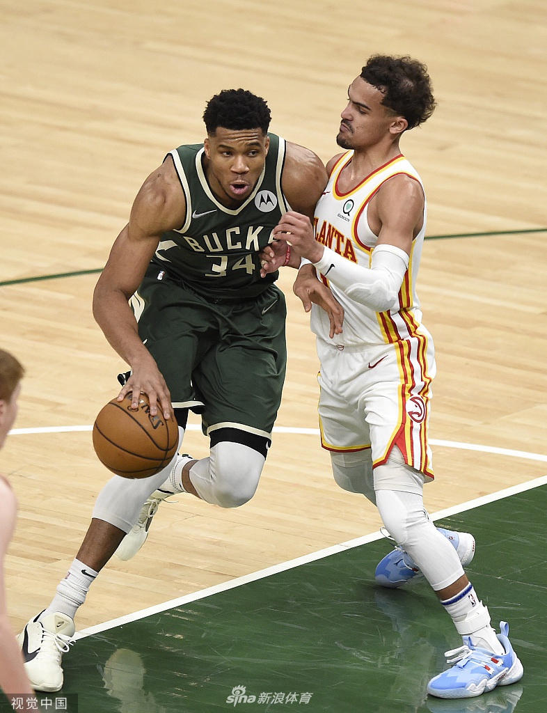 [NBA东部决赛]老鹰116-113雄鹿 特雷杨48分总分1-0