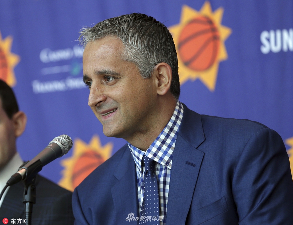 太阳新任主教练科科什科夫亮相