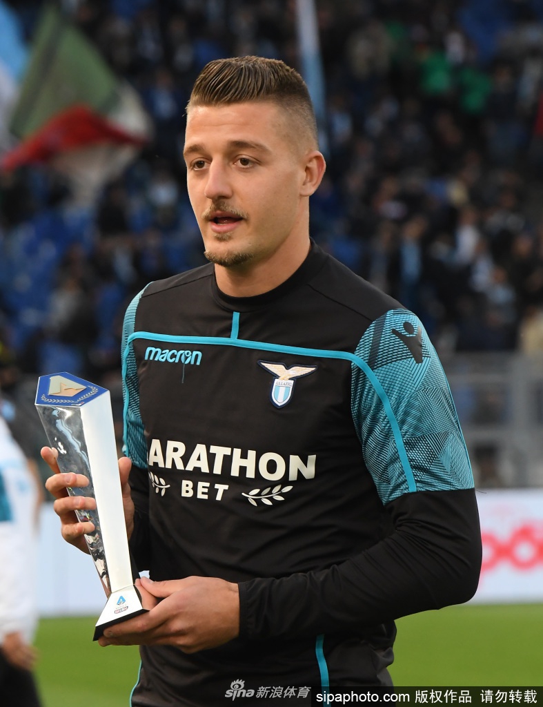 米林科维奇鼻骨手术成功 恢复时间待定_高清图集_新浪网