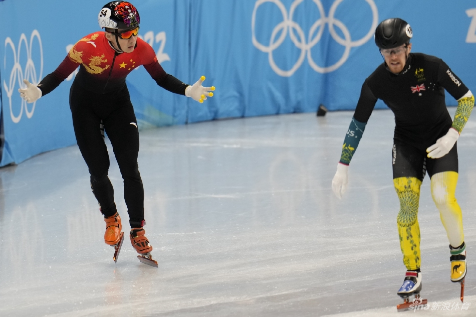 新浪现场直击冬奥速度滑冰比赛