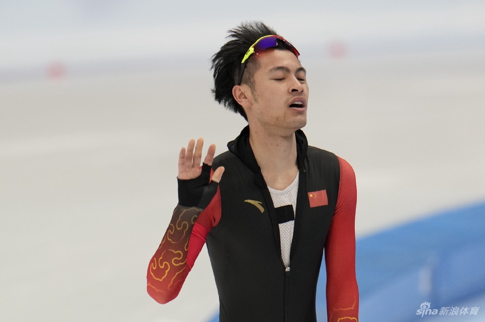 新浪直击速滑男子1500米宁忠岩获第7