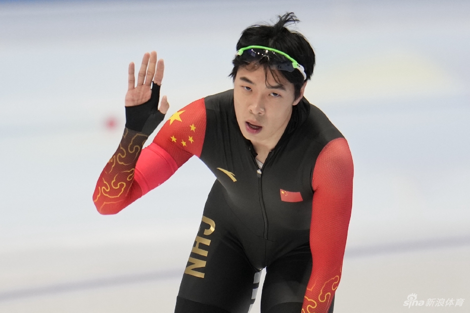 新浪直击速滑男子1500米宁忠岩获第7