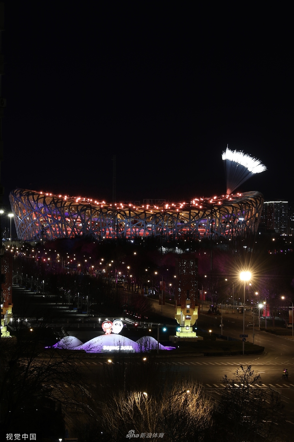 烟花璀璨！冬奥开幕式鸟巢夜景