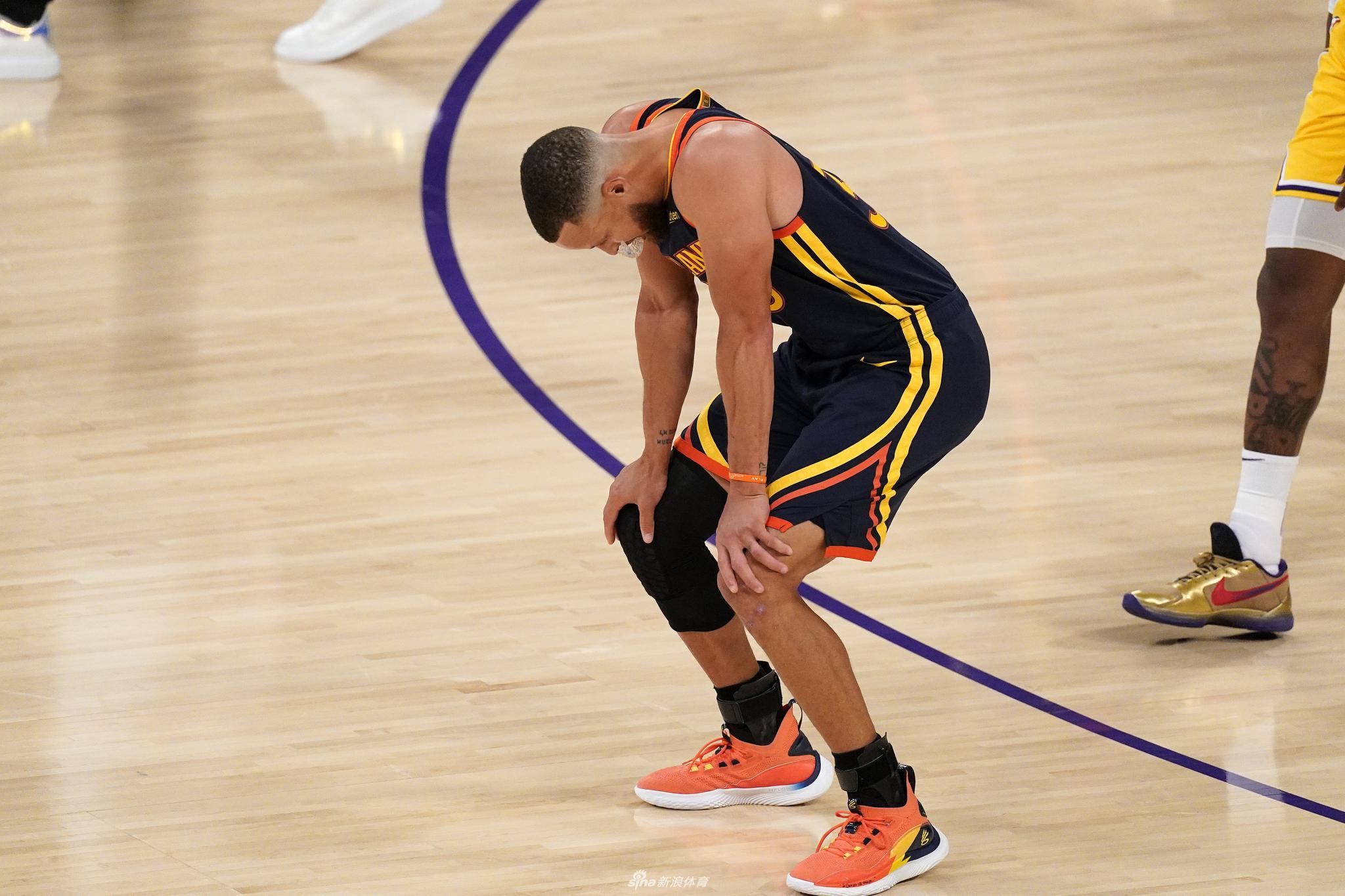 [NBA附加赛]湖人胜勇士晋级季后赛 詹姆斯砍三双