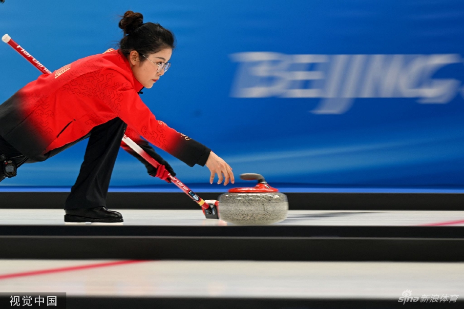 [冰壶混双]范苏圆/凌智5-7负美国组合