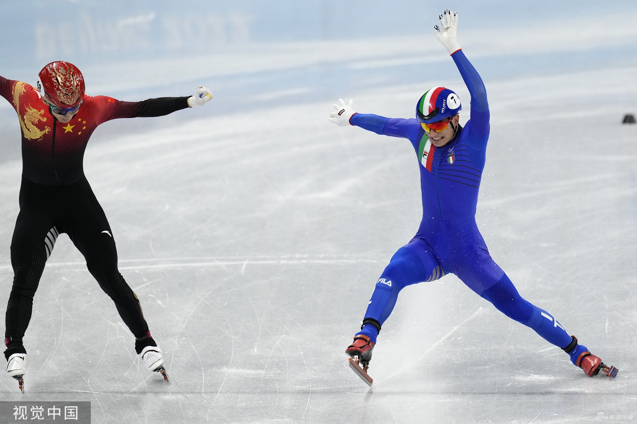 中国代表团北京冬奥会首金！混接团体中国夺冠