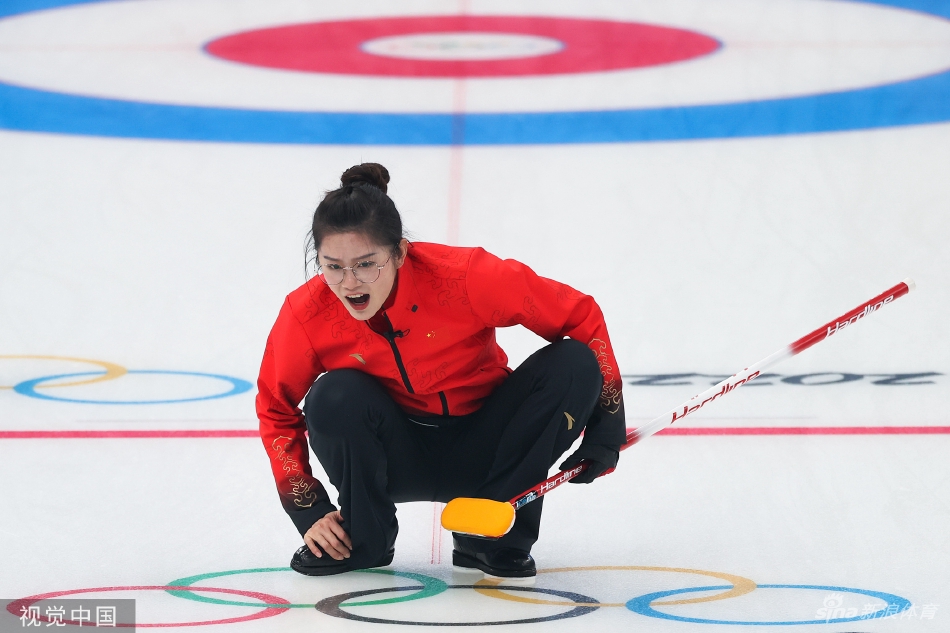 [冰壶混双]范苏圆/凌智5-7负美国组合