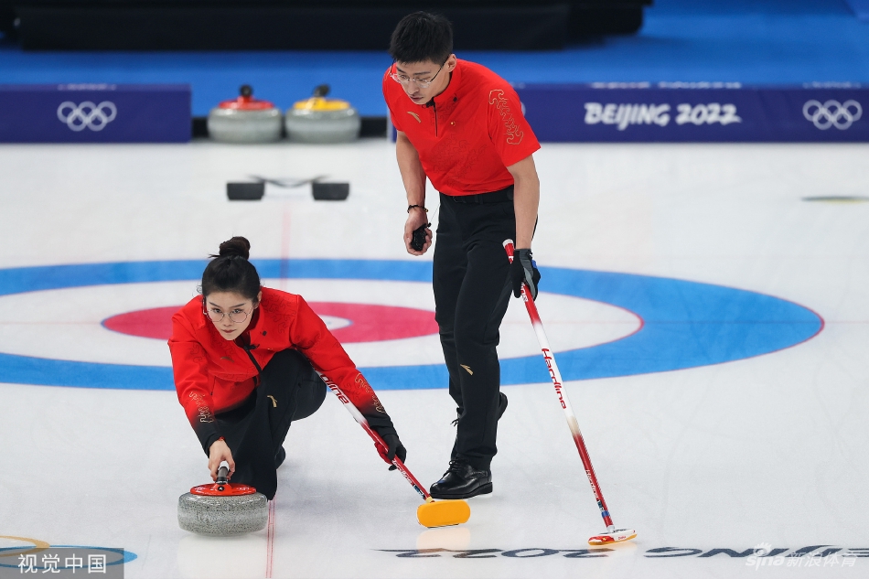 [冰壶混双]范苏圆/凌智5-7负美国组合