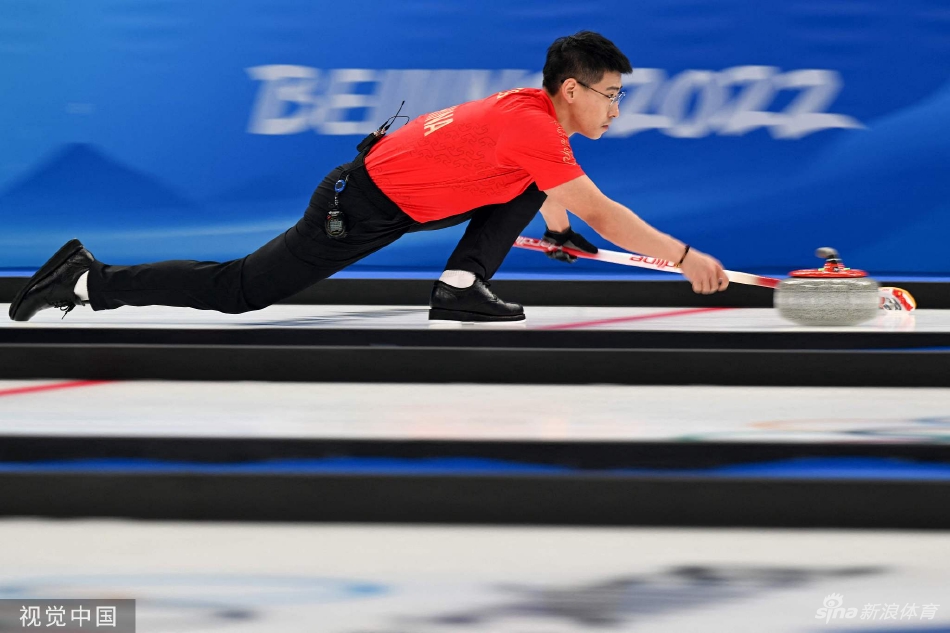 [冰壶混双]范苏圆/凌智5-7负美国组合