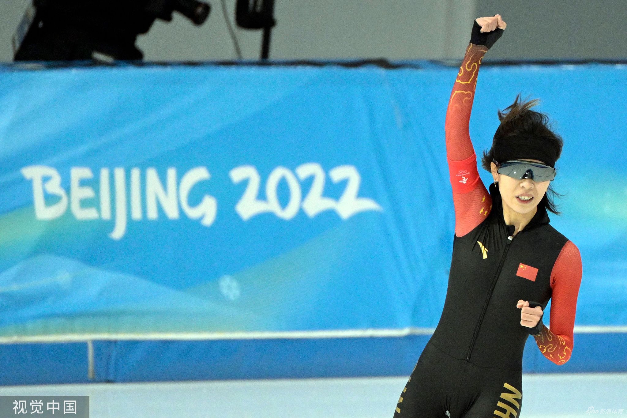 女子速滑1500米韩梅第11 殷琦阿合娜尔分获15/17