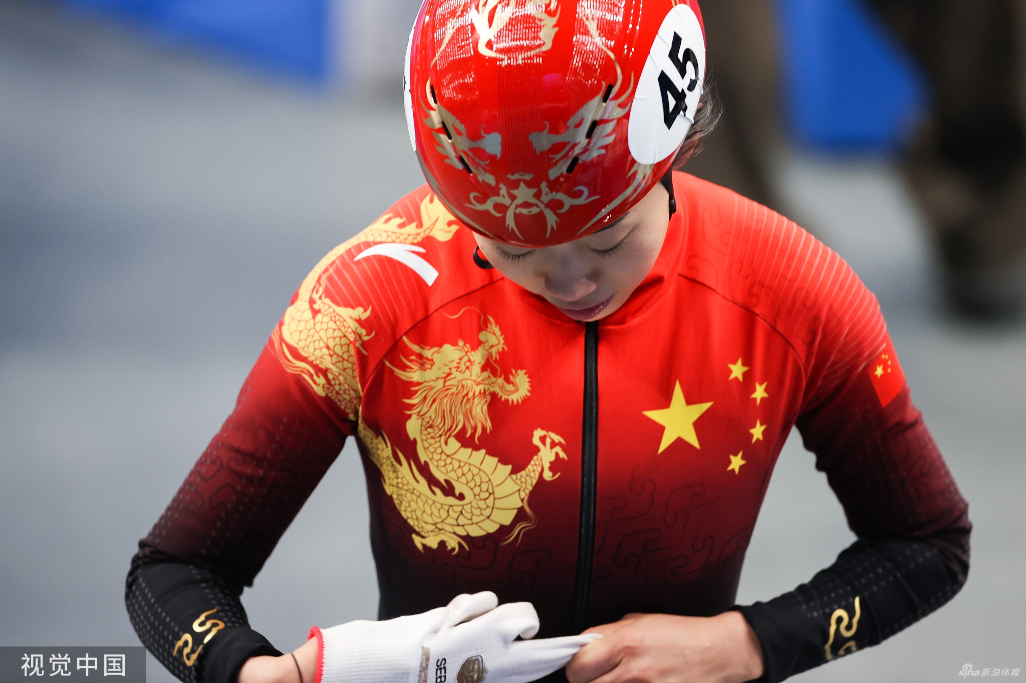 速滑女子500米决赛张雨婷获第四