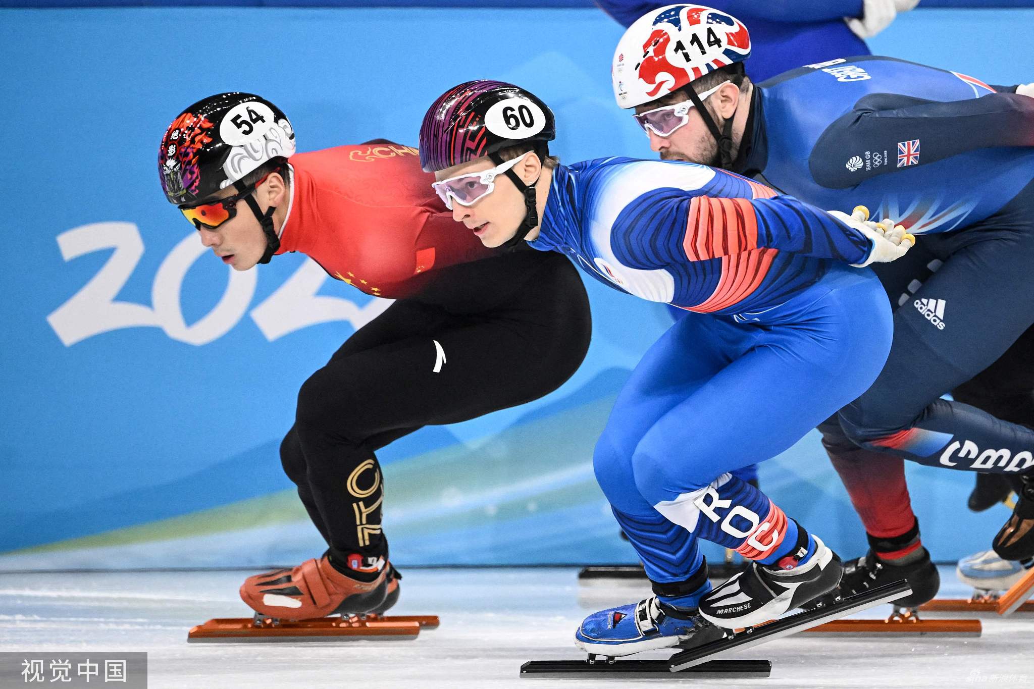 速滑1500米任子威小组第一晋级半决赛