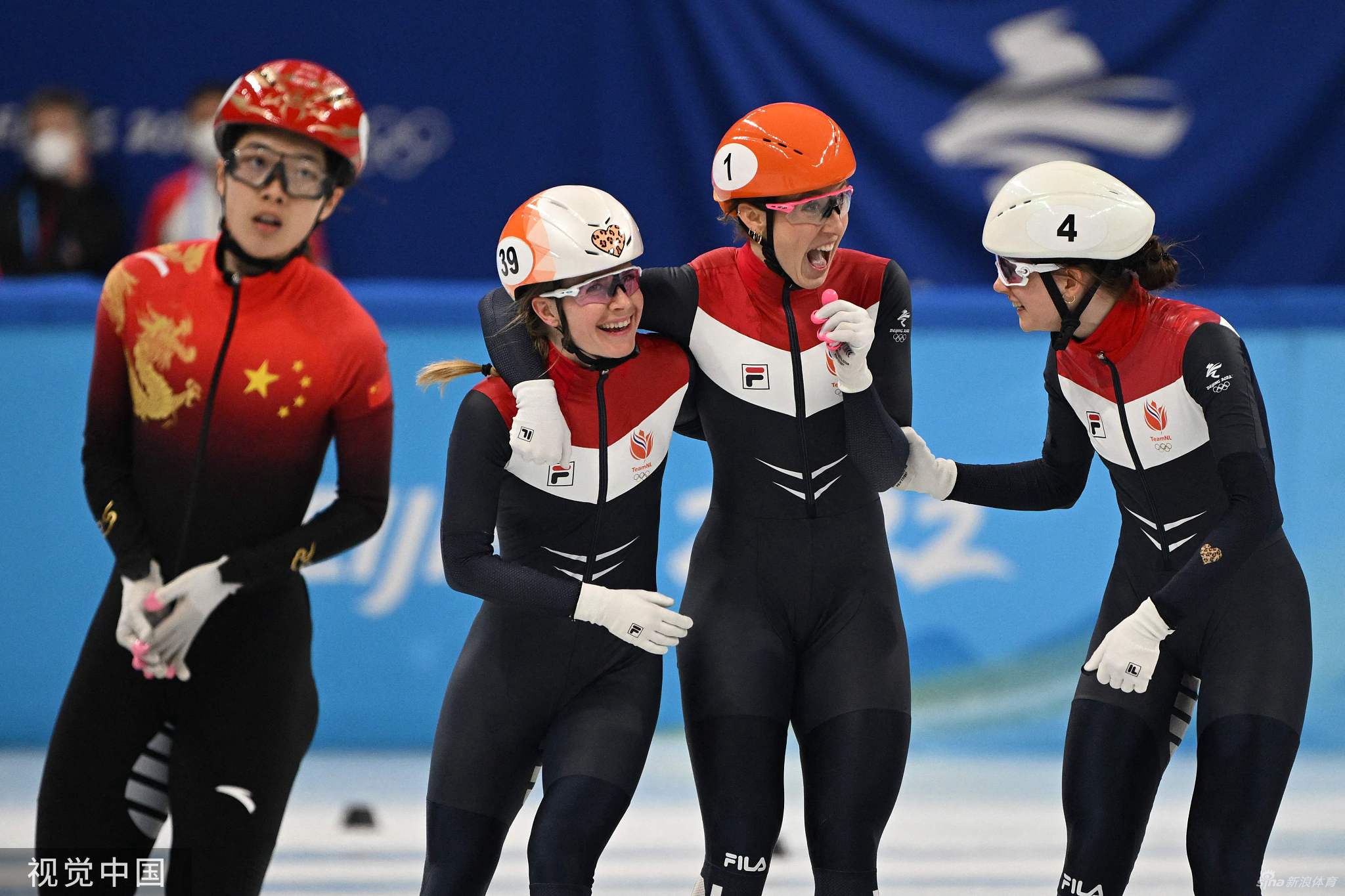 速滑女子3000米接力中国队挺进决赛