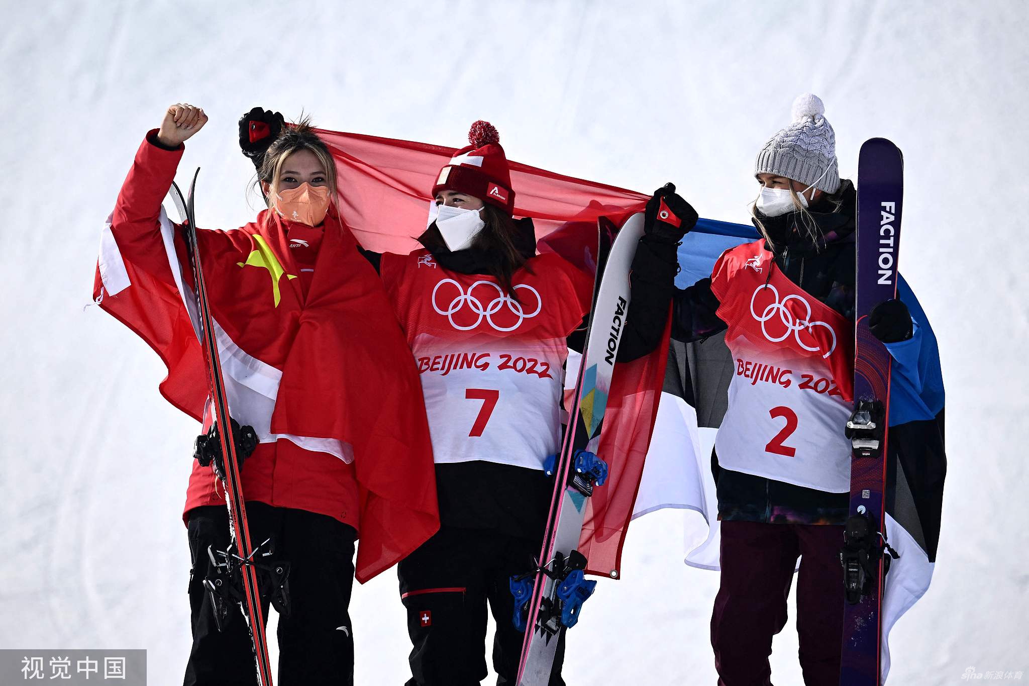 女子坡面障碍技巧谷爱凌摘银