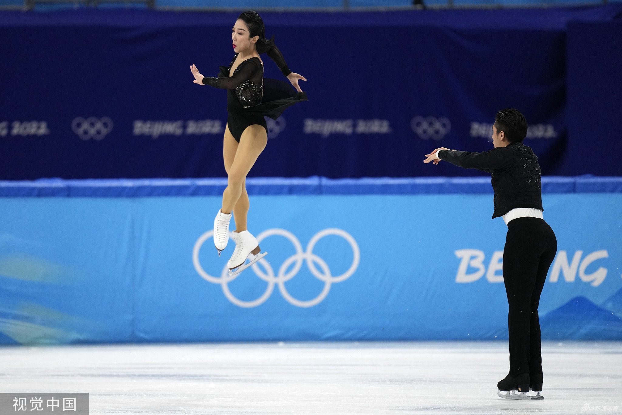 花滑双人短节目韩聪/隋文静排名第一