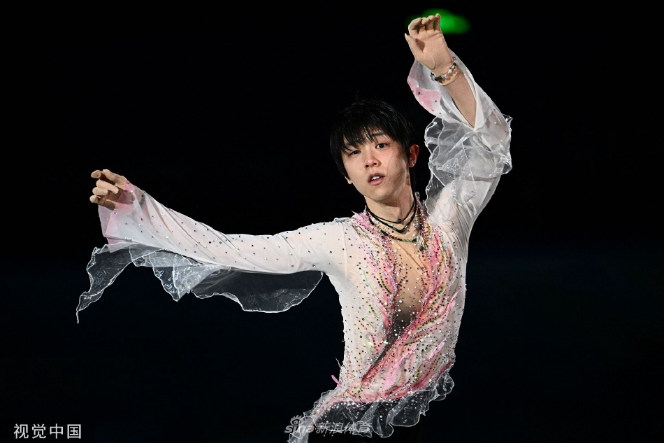 花滑表演赛羽生结弦演绎《春天来了》