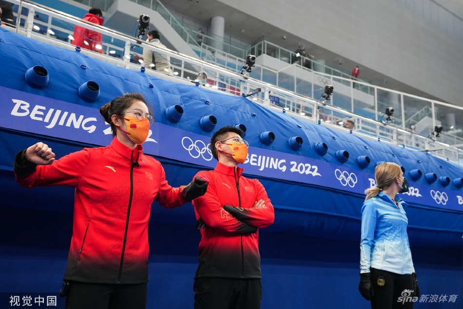 [冰壶混双]范苏圆/凌智5-7负美国组合