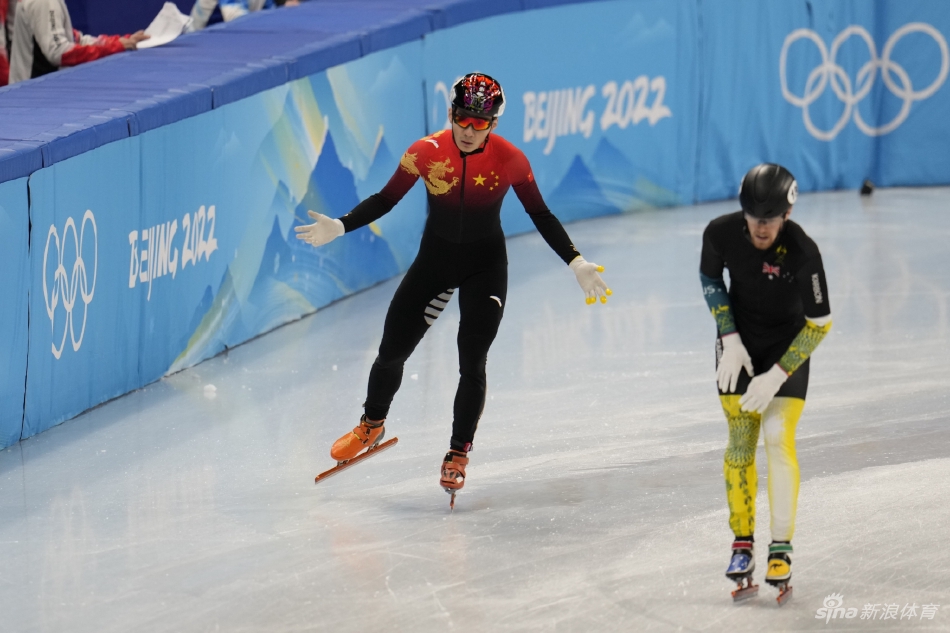 新浪现场直击冬奥速度滑冰比赛
