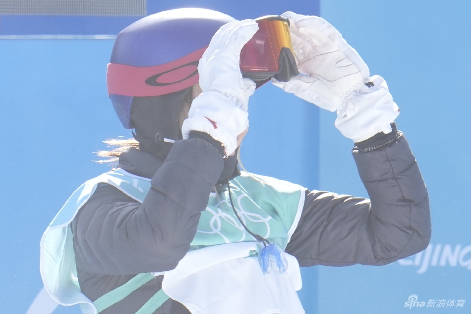 大跳台资格赛谷爱凌首秀晋级决赛