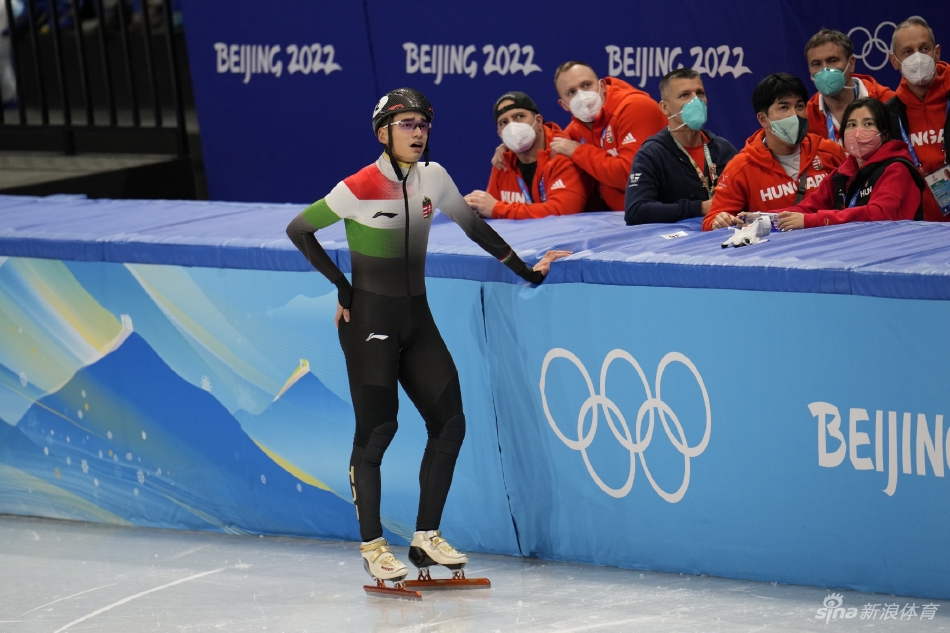 新浪直击速滑1000米任子威夺中国第二金