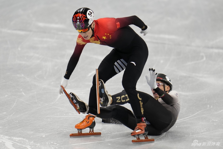 新浪直击速滑1000米任子威夺中国第二金