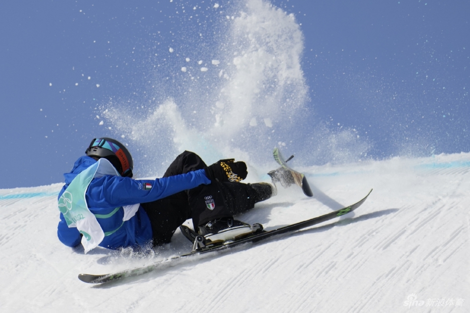 大跳台资格赛谷爱凌首秀晋级决赛