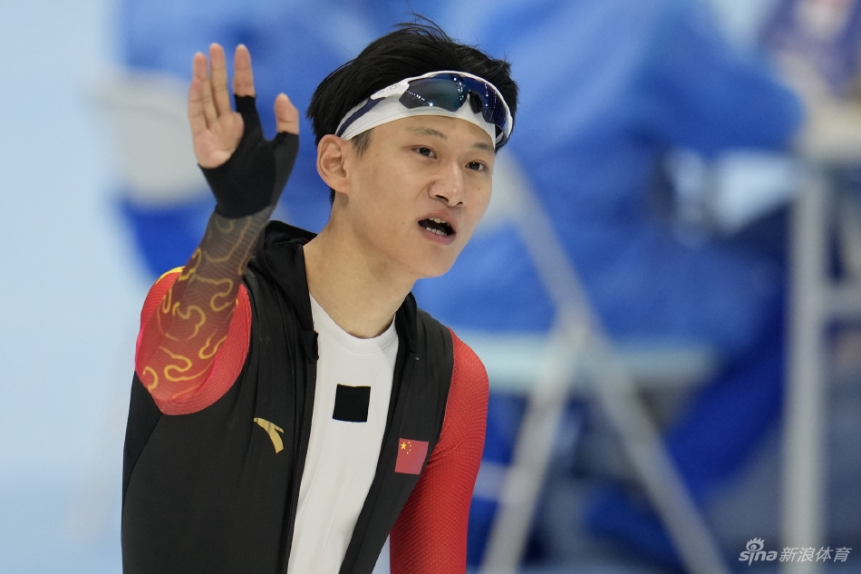 新浪直击速滑男子1500米宁忠岩获第7