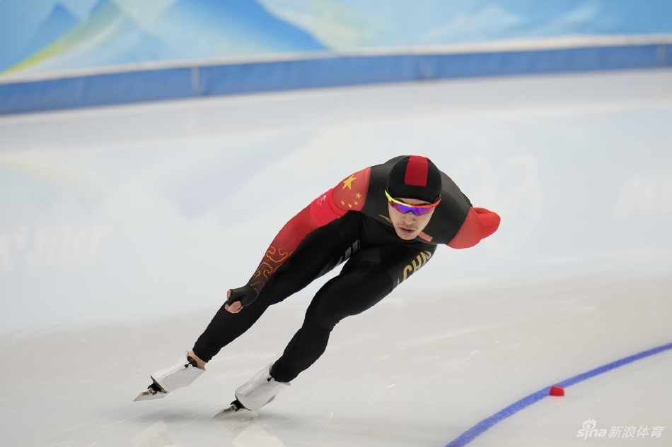 新浪直击速滑男子1500米宁忠岩获第7